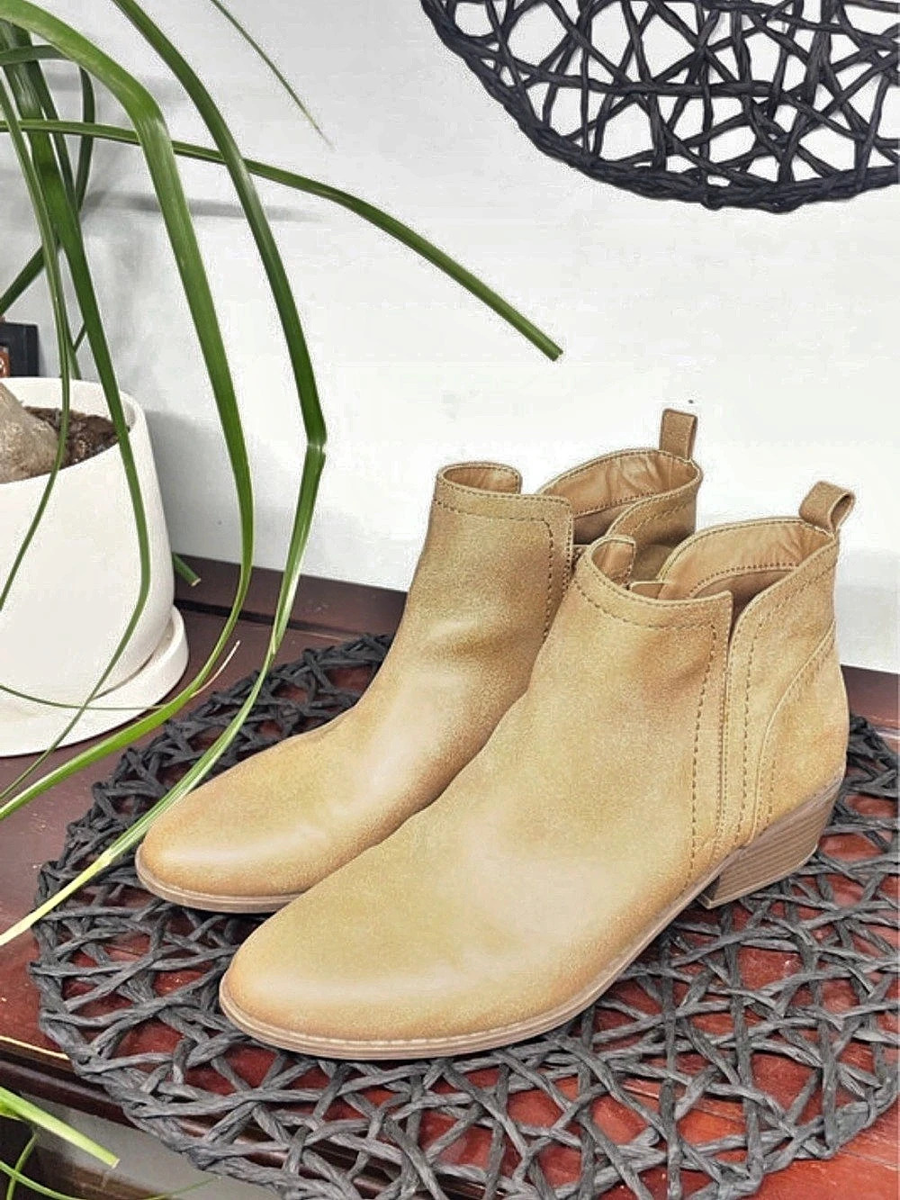 Guess Women's Brown Ankle Boots
